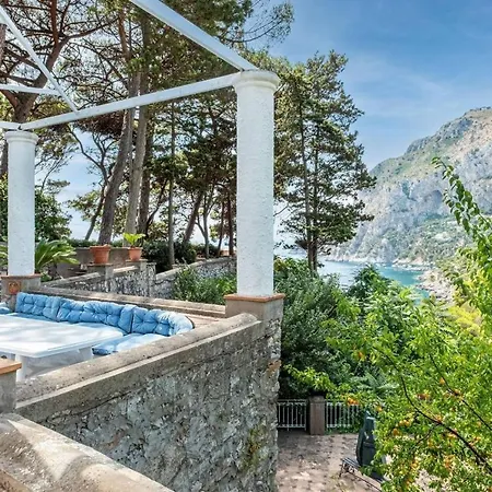 In - Beautiful In With 5 Bedrooms *